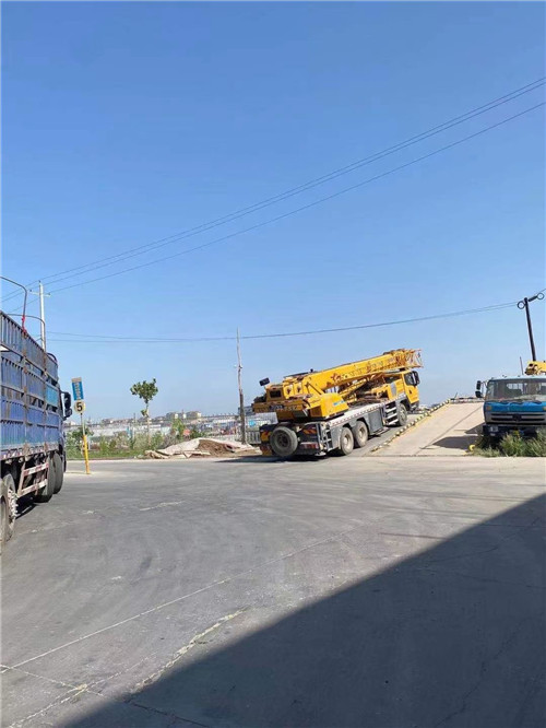 锦州市25吨吊车的租赁价格大概是多少？