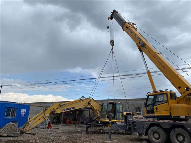 锦州市25吨吊车的工作半径是多少？